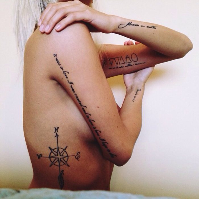 15 Hermosos tatuajes en las costillas que son perfectos para las chicas atrevidas - Imagen 7