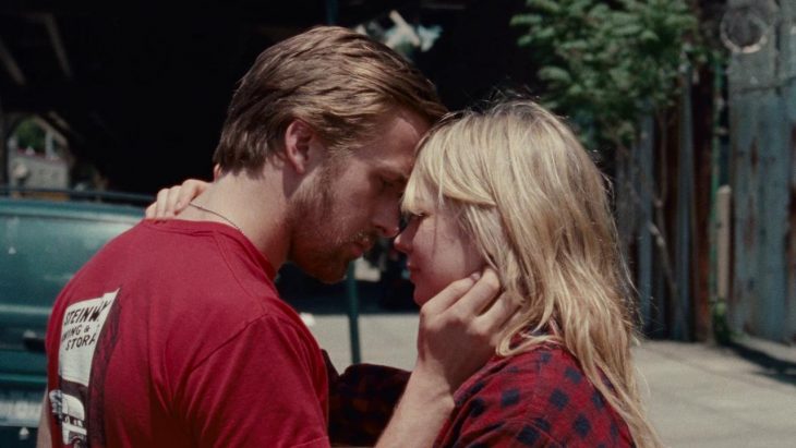 Escena de la película blue valentine pareja mirándose a los ojos