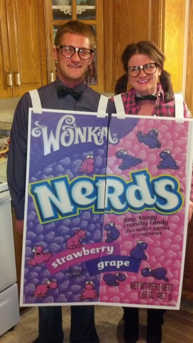 caja de nerds disfraz pareja