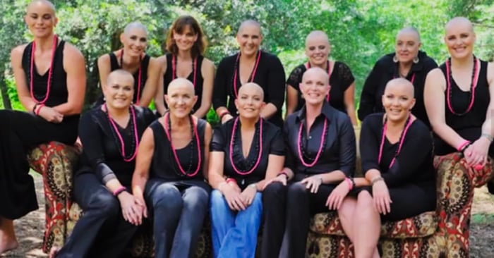 Mujer es diagnosticada con cáncer de mama y sus amigas hicieron algo increíble por ella