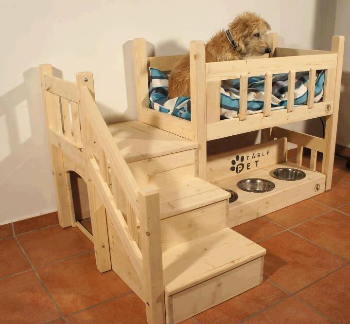 Casitas de perro con escaleras y cama 