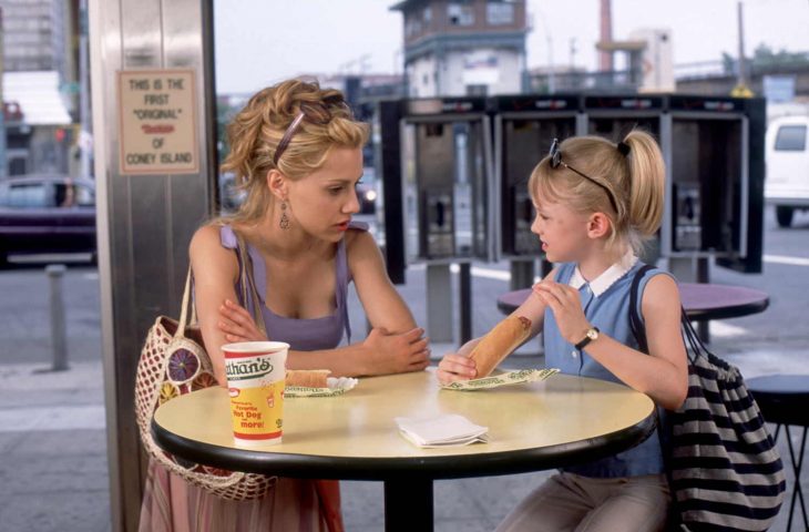 Escena de la película pequeñas grandes amigas 