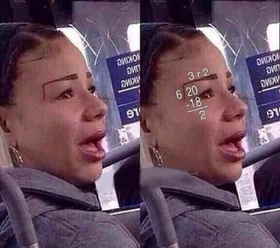 mujer viajando en el autobús con cejas que parecen operaciones matemáticas 