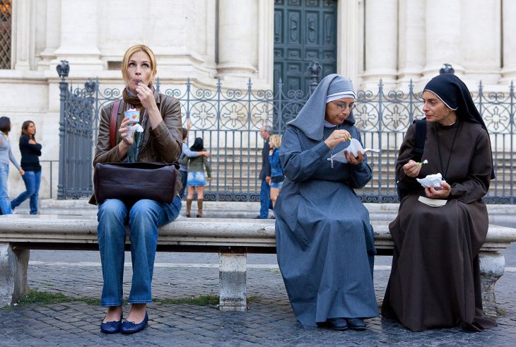 Escena de la película "Comer, rezar, amar" 