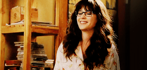 Gif de la serie new girl zoey deschanel en pijama