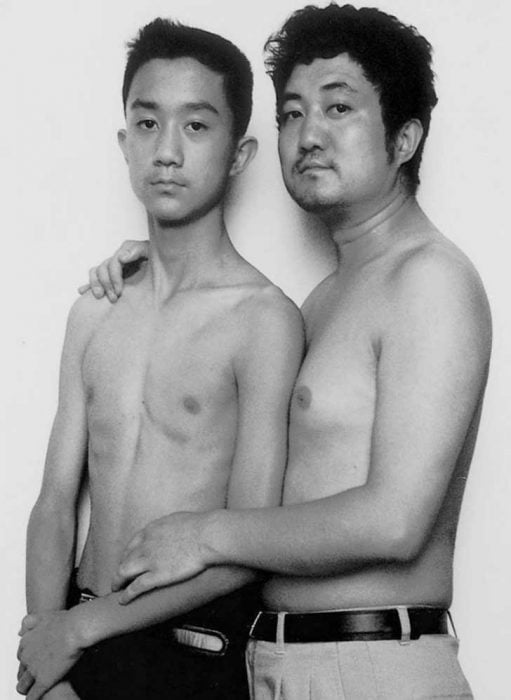 Padre e hijo misma foto 29 años (14)