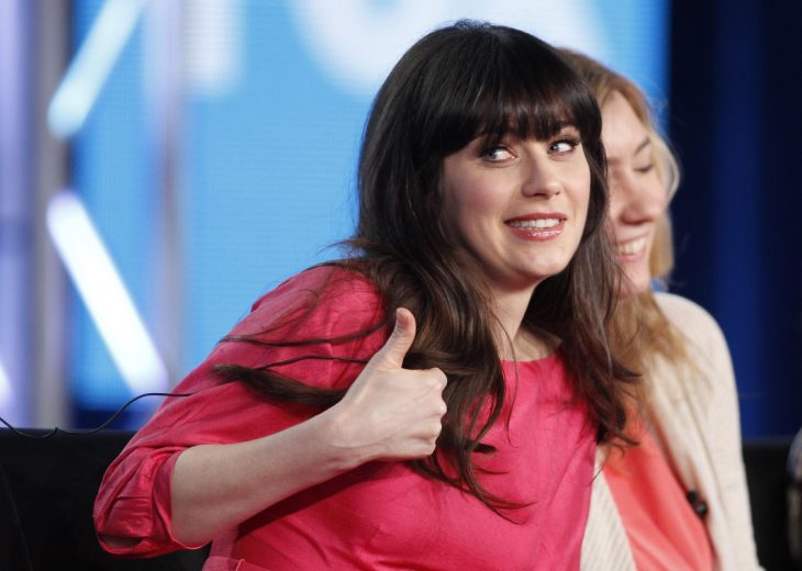 Zooey Deschanel con cara de bien 