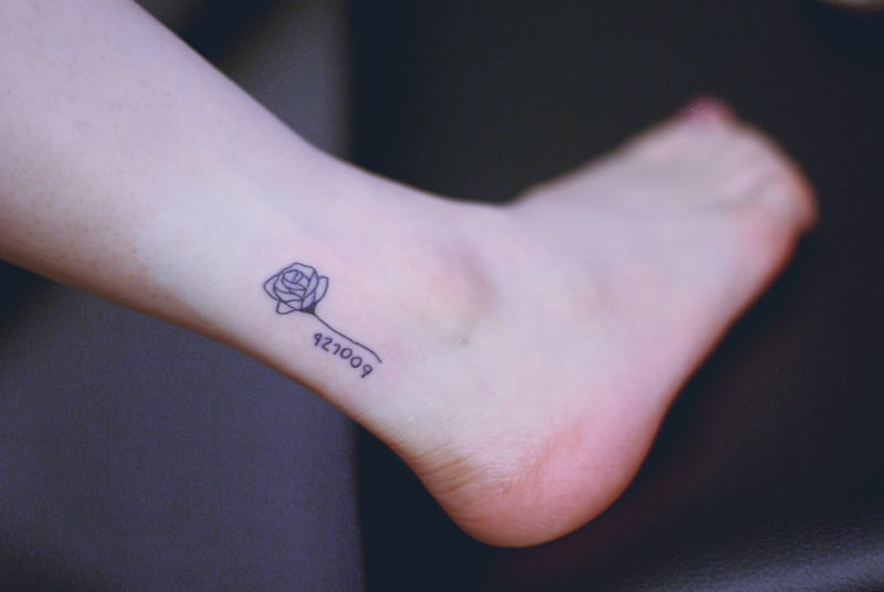 30 Diseños de tatuajes minimalistas para mujeres que amarás