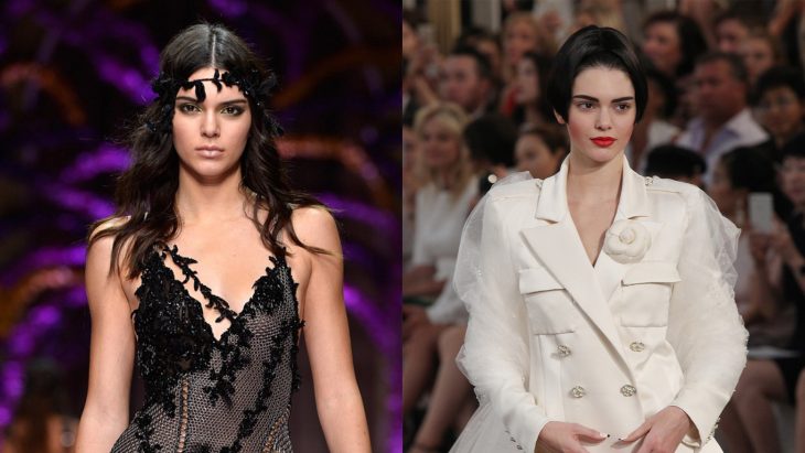 Modelo kendall jenner a la izquierda con el cabello largo caminando por una pasarela de moda y a la derecha con el cabello corto caminando por una pasarela 