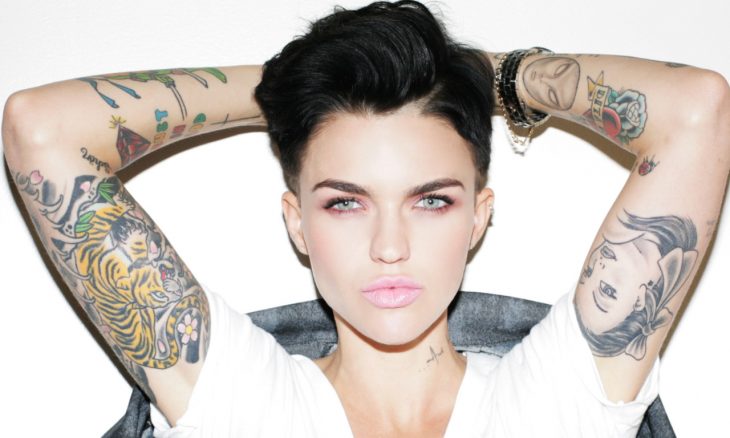 Ruby Rose con tatuajes 