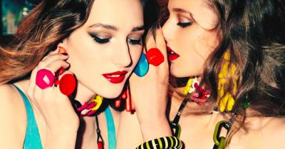 15 Señales de que tú y tu MEJOR AMIGA son demasiado cercanas