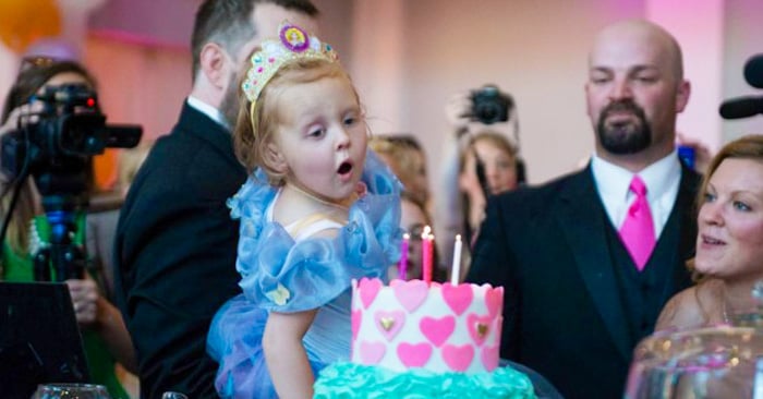 Los padres de esta niña sabían que podía ser su ÚLTIMO cumpleaños, así que hicieron algo ESPECIAL