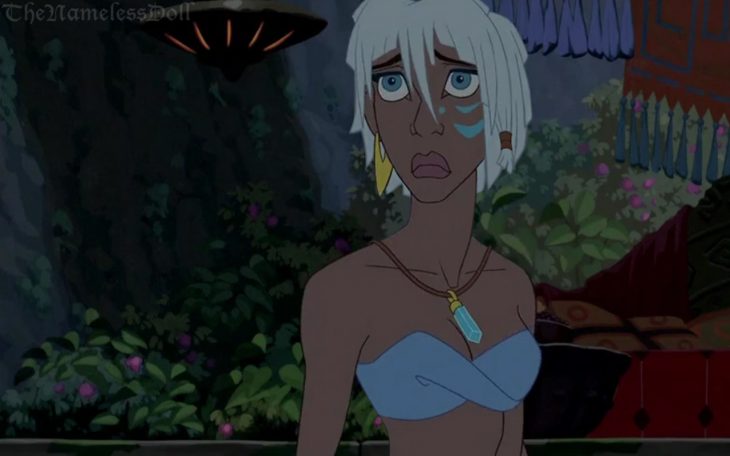 Personaje de Disney con el cabello corto y blanco 