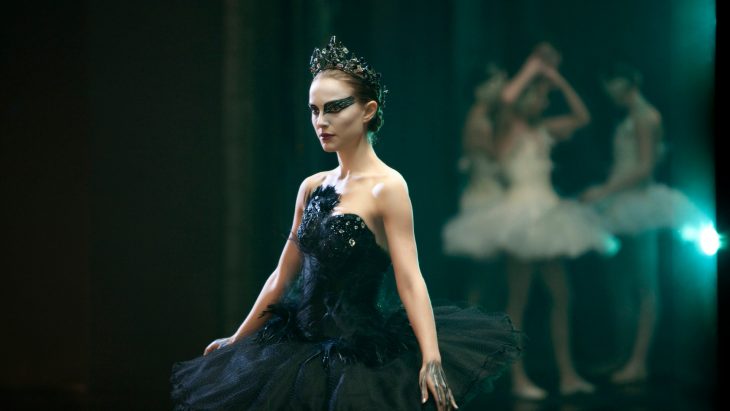 Natalie portman interpretando el papel del cisne negro