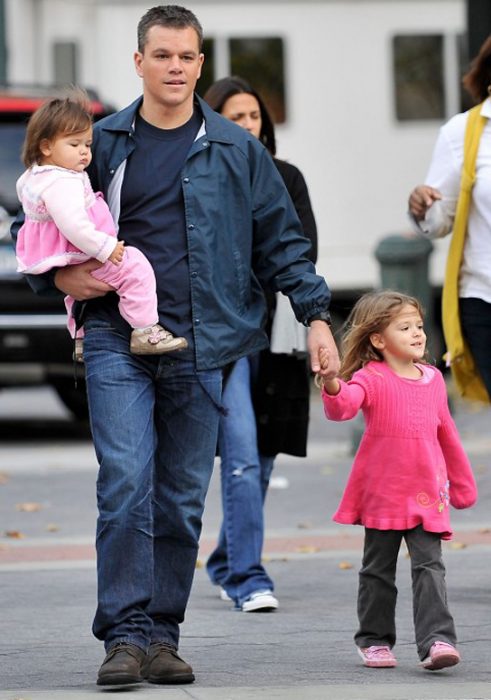 Matt Damon y dos de sus hijas