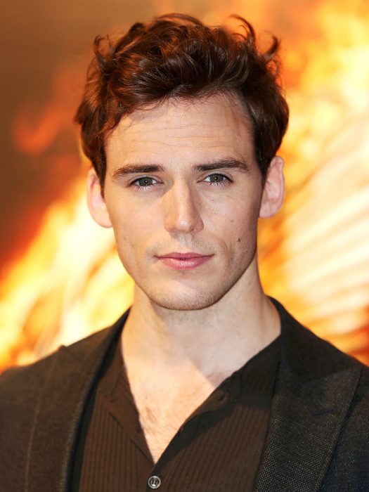 Actor de los juegos del hambre Sam Claflin en la premiere de la pelicula