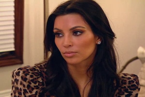 Kim kardashian con cara de enojada 
