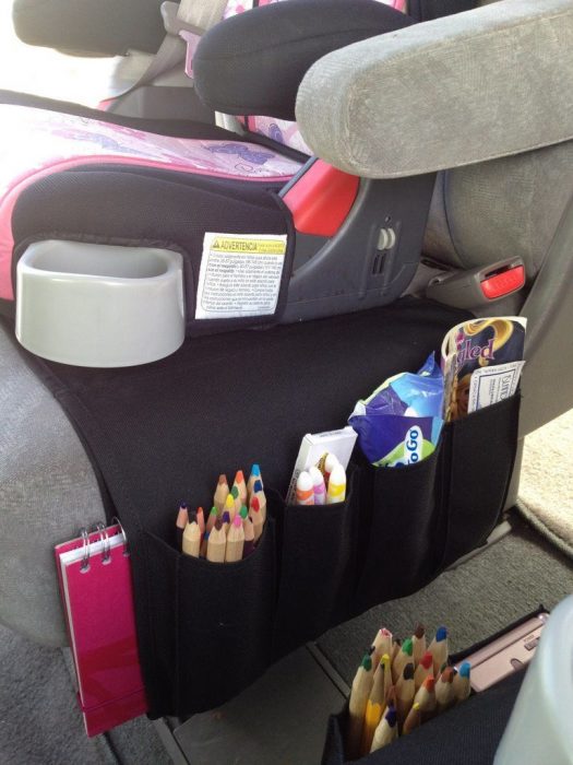 Organizador de colores y libros para el coche 