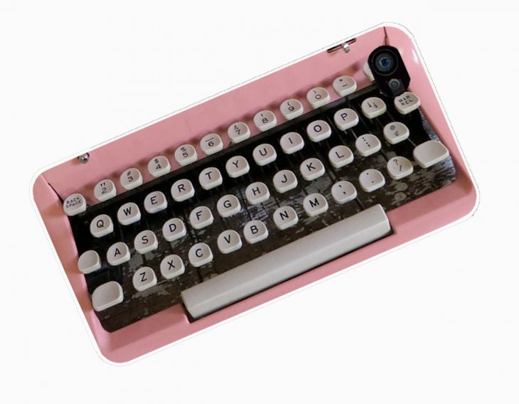 Funda retro para celular en forma de maquina de escribir 