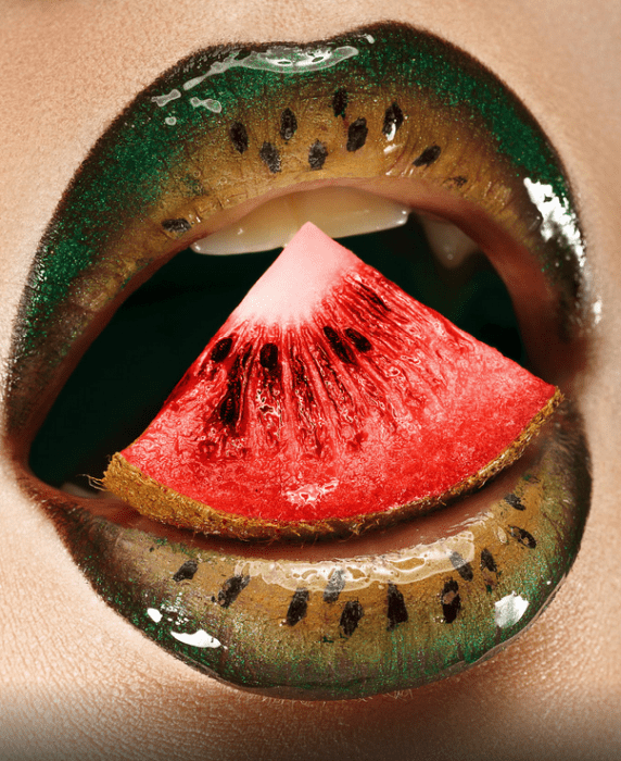 Diseño de labios para halloween en forma de sandia