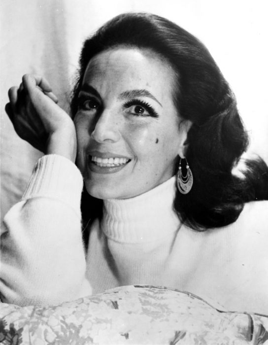 María Félix sonriente