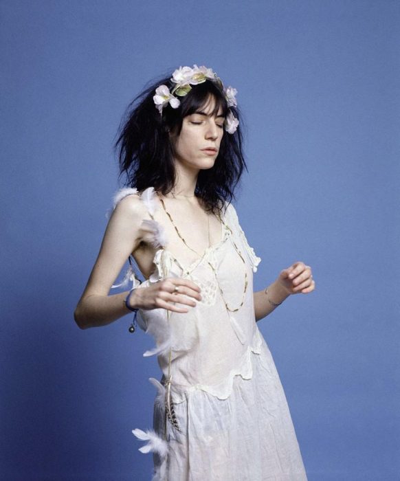 patti smith jóven mujer creativa