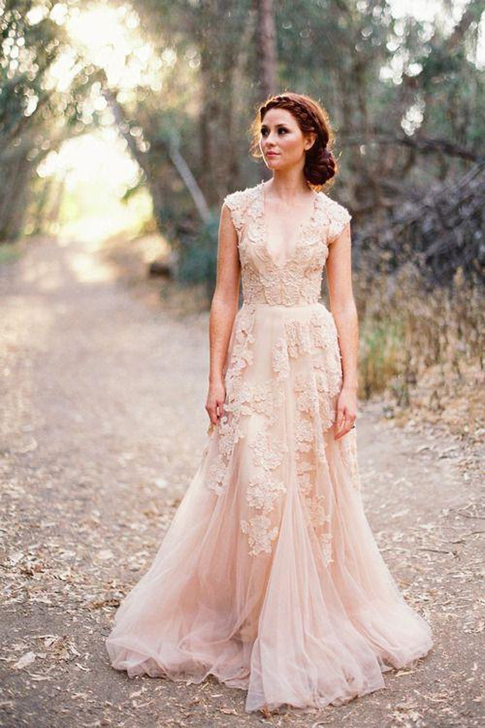 25 Novias que no usaron un vestido blanco el día de su boda 25 Novias que no usaron un vestido blanco el día de su boda
