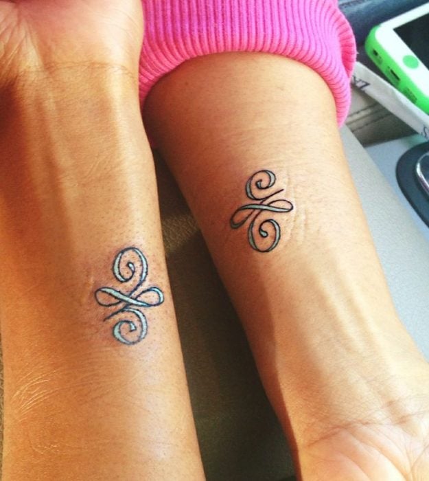 tatuajes madre e hijas símbolo