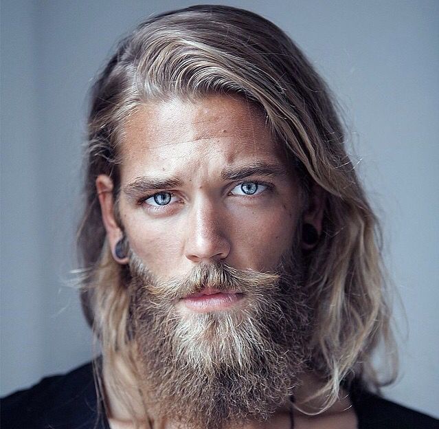 23 Guapos hombres con barba que son los másys del mundo