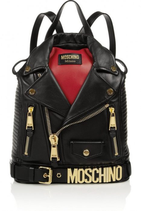 Mochila en forma de cgamarra moschino