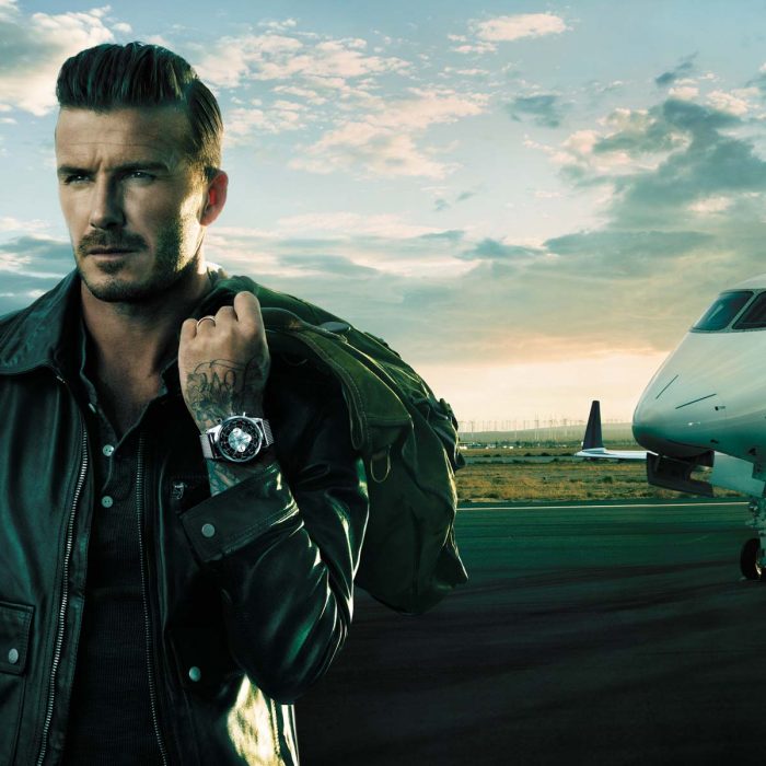 David Beckham bajando de un avión