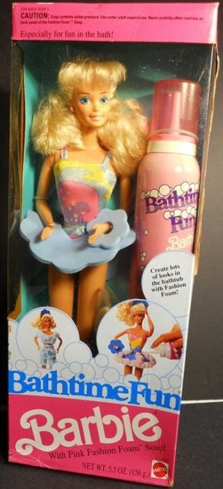 Muñeca barbie de los 90's espuma mágica