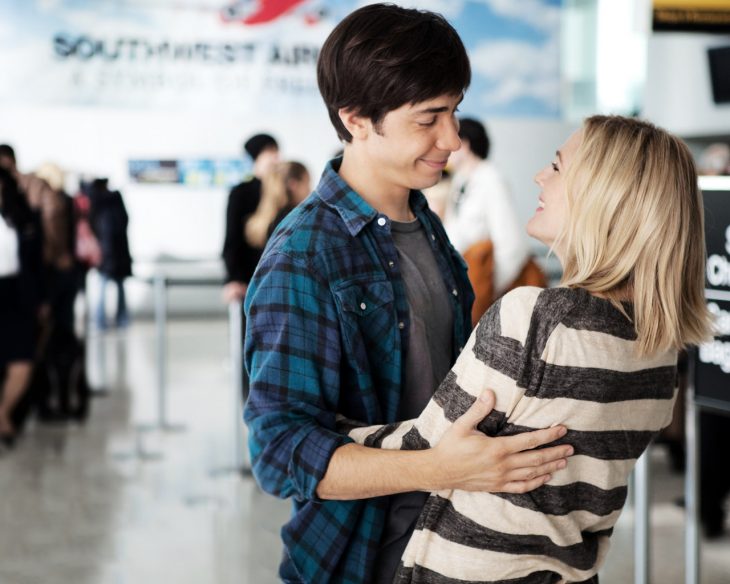 Escena de la película Amor a la distancia 