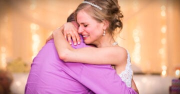 Esta chica sobreviviente de cáncer, el día de su boda bailó con el hombre que le salvó la vida