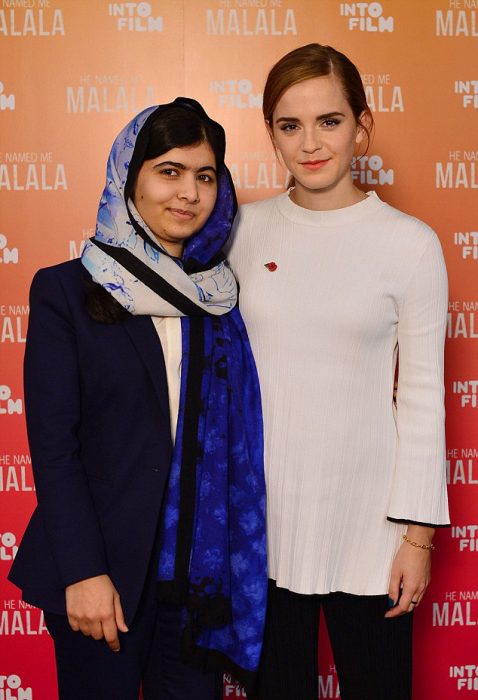 Malala y Emma Watson abrazadas 