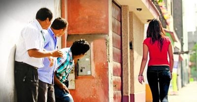 “¡Sílbale a tu madre!”: la campaña contra el acoso callejero a las mujeres