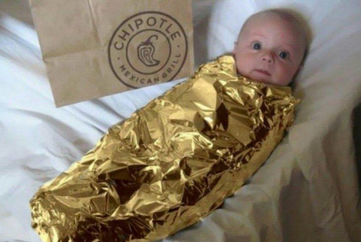 bebé disfrazado de chile chipotle