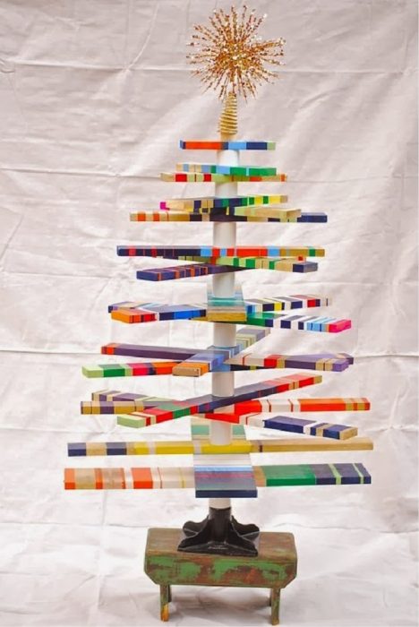 árbol de navidad de madera de colores