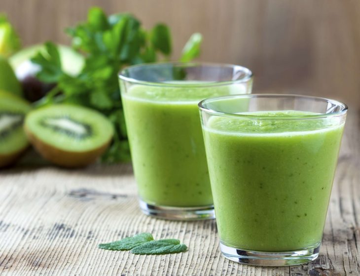 Jugo de frutas verdes