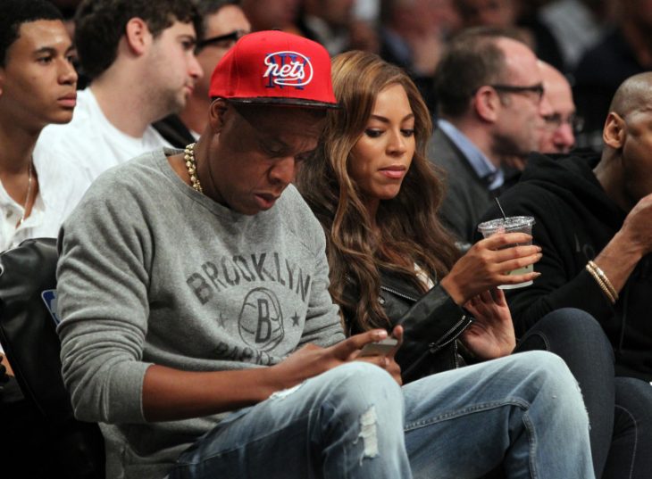 Jay Z enviando un mensaje 