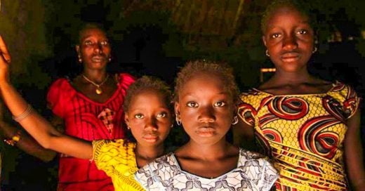 El presidente de Gambia prohibe la mutilación genital femenina en su país