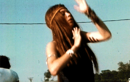 gif chica hippie