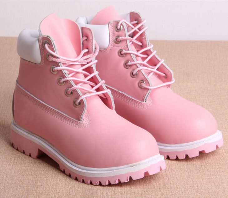 Botas Timberland color rosa 