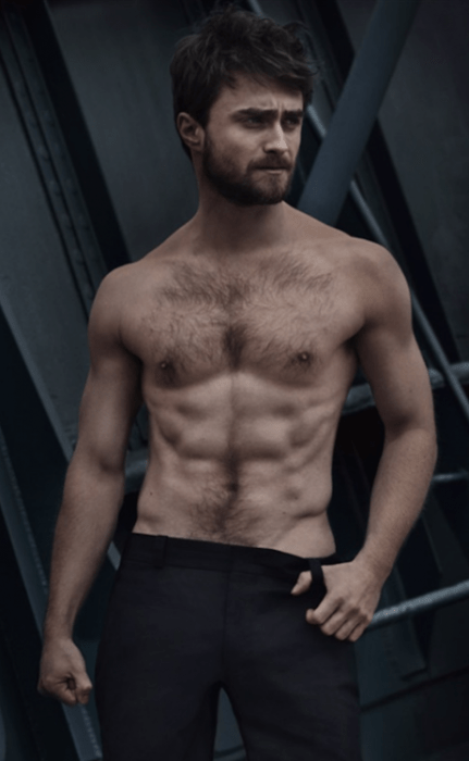 Daniel Radcliffe posando sin camisa