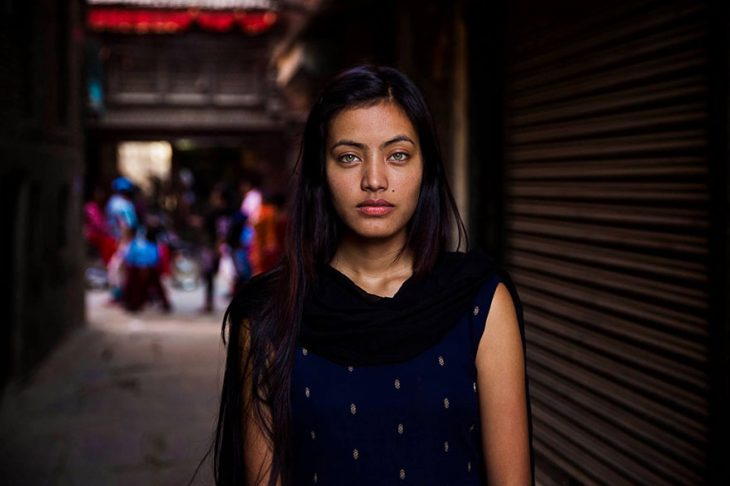 mujer de Nepal fotografiada por Mihaela Noroc