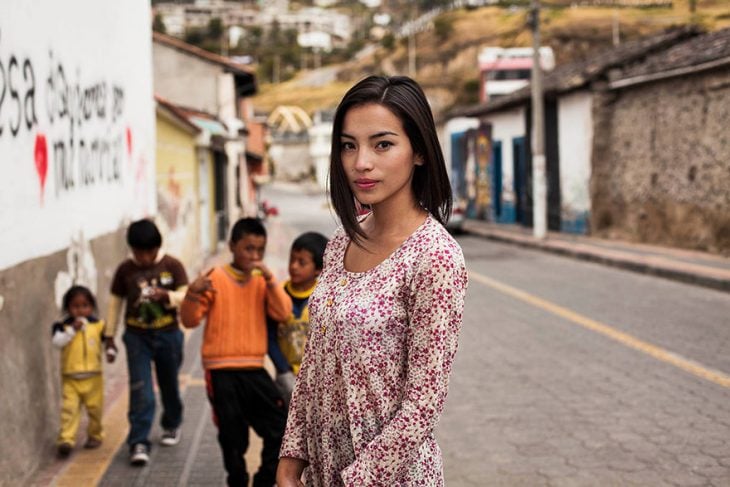 mujer de Colombia fotografiada por Mihaela Noroc