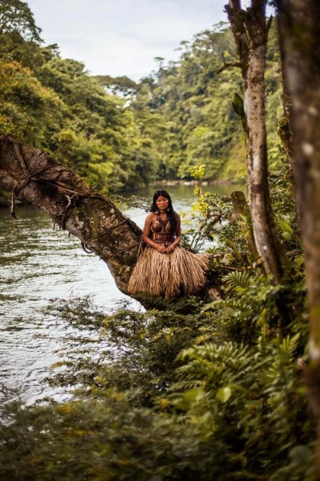 mujer deL Amazonas fotografiada por Mihaela Noroc