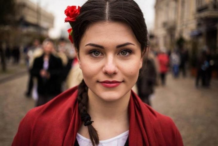 mujer de Moldavia fotografiada por Mihaela Noroc