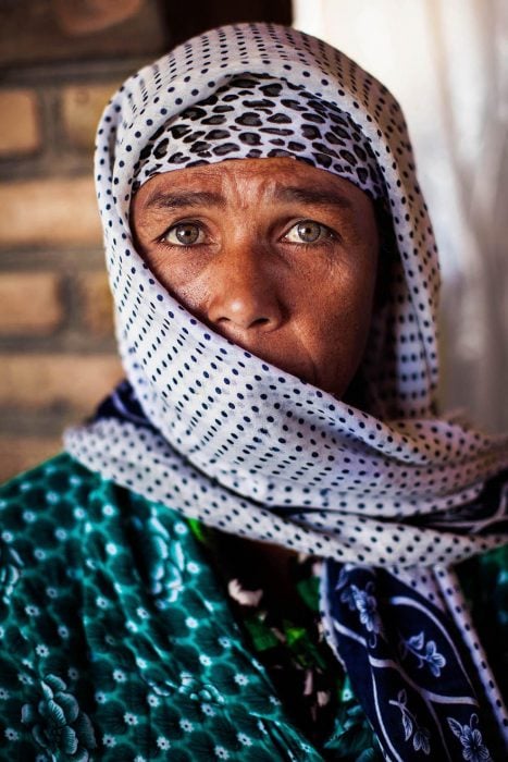 mujer de Uzbekistan fotografiada por Mihaela Noroc