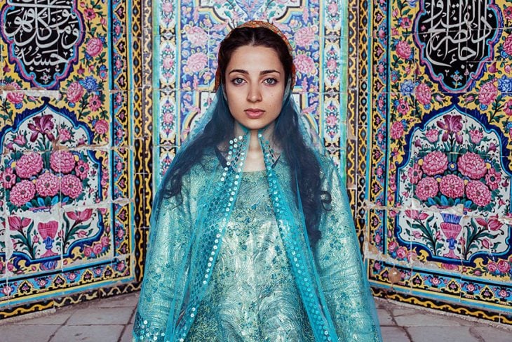 mujer de Irán fotografiada por Mihaela Noroc
